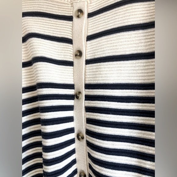 Madewell Greensboro Striped Button-Back Sweater | M - Picture 7 of 11